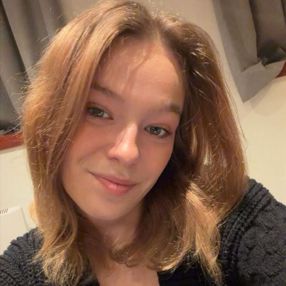 Elke, Babysitter in Den Helder
