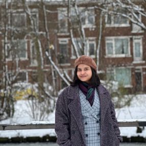 Khadija, Oppas in Rotterdam