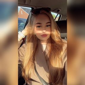 Romy, Babysitter in Beneden-Leeuwen