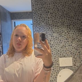 Mirthe, Oppas in Lekkerkerk