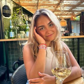 Ines, Oppas in Nuenen