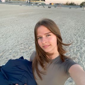 Femke, Babysitter in Oosterwolde