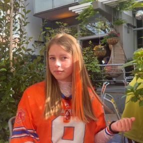 Livia, Oppas in Ouddorp