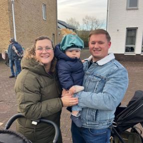 Charlotte, Gezin in Roelofarendsveen