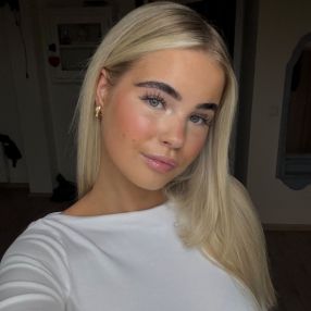 Danee, Babysitter in Stadskanaal