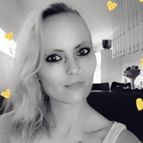 Clara, Babysitter in Hoensbroek