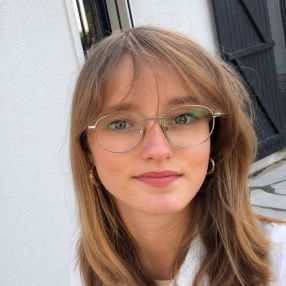 Elise, Babysitter in Hoeven