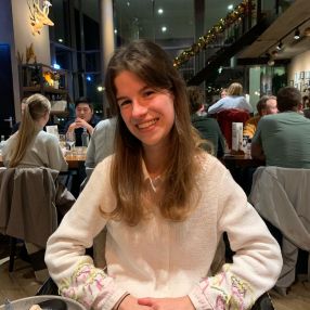 Rosa, Babysitter in Nijkerk