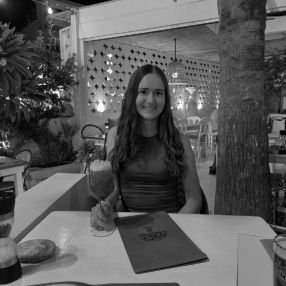 Shanna, Babysitter in Schagen