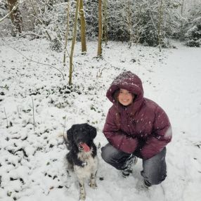 Senne, Babysitter in Kloetinge