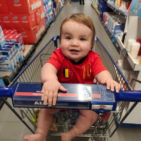 Veronique, Gezin in Born