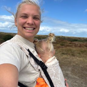 Sanne, Oppas in Heerde