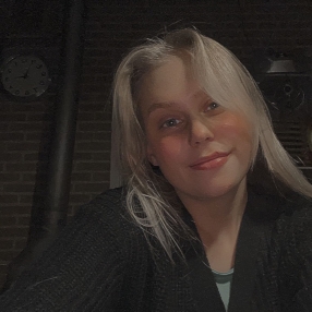 Marenthe, Oppas in Schijndel
