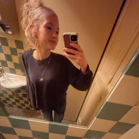 Josefien, Babysitter in Overveen