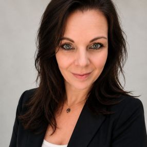 Moniek, Babysitter in Schijndel
