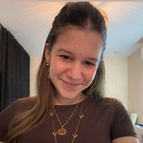 Fleurniessen36_roblox, Babysitter in Nederweert