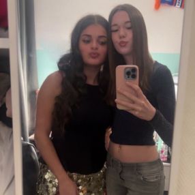 Melissa en Leonie, Oppas in Sneek