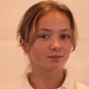 Yeva, Babysitter in Markelo