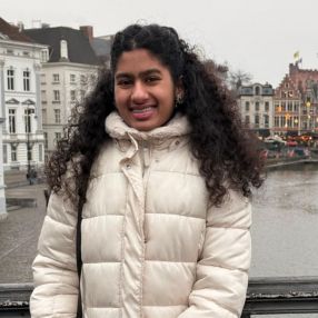 Shreya, Babysitter in Goes