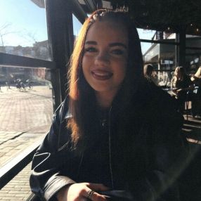 Loren, Oppas in Rijssen