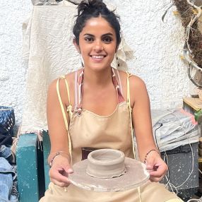Pankhuri, Babysitter in Purmerend