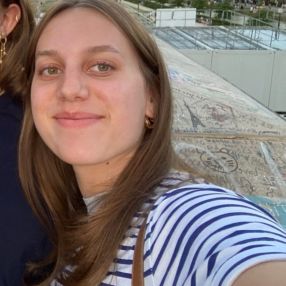Marieke, Babysitter in Teteringen