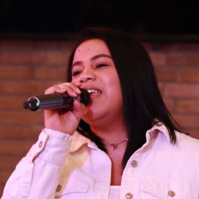 Amirah, Oppas in Rotterdam