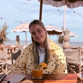 Fiene, Babysitter in Noordwijk
