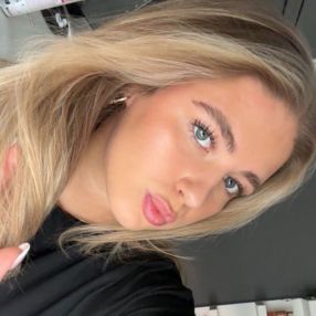 Anouk, Oppas in Hulst