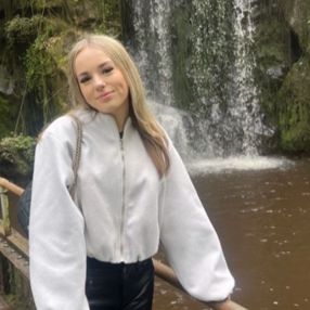 Selina, Babysitter in Zevenaar