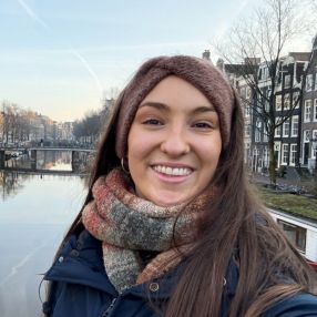 Ellise, Oppas in Vlissingen