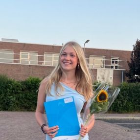 Pip, Babysitter in Hellevoetsluis