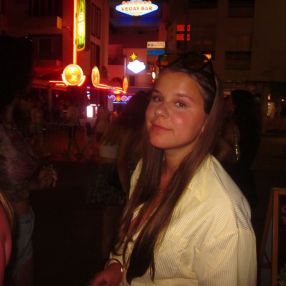 Karlijn, Babysitter in Boxtel