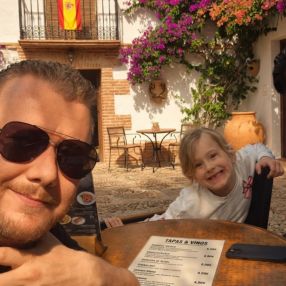DaJohnny, Gezin in Ouddorp