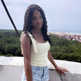 Yasmine, Oppas in Driehuis Nh