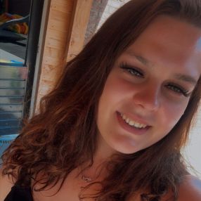 Daniëlle, Oppas in Barneveld