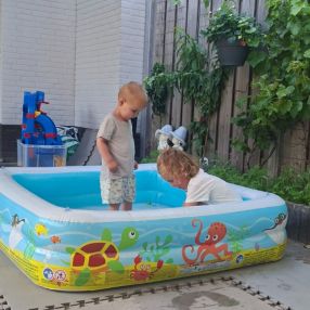 Suzan, Gezin in Arnhem