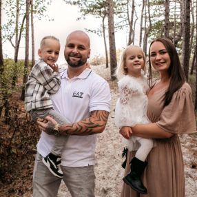 Celina, Family in Schagen
