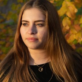 Lisa, Babysitter in Groenlo