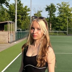 Єлізавета, Oppas in Reeuwijk