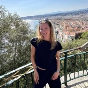 Frederique, Babysitter in Den Helder