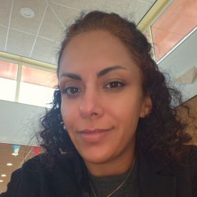 Zahrasadat, Babysitter in Alphen aan Den Rijn