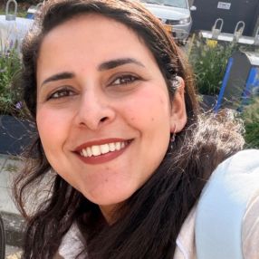 Mirna, Family in Diemen