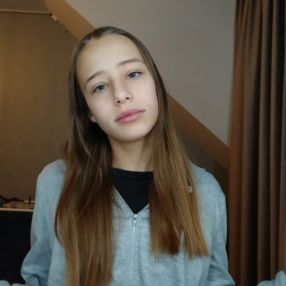 Isabelle, Babysitter in Andijk