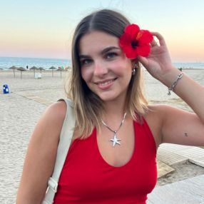 Anna-Theresa, Babysitter in Capelle aan Den IJssel