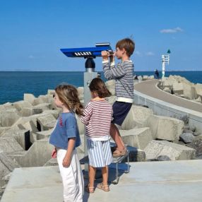 Caroline, Gezin in Hulst