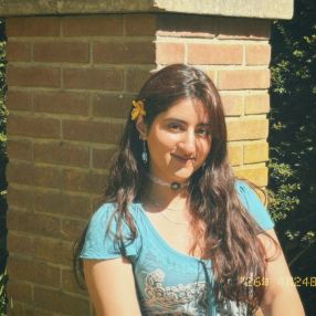 Mozhdeh, Oppas in Oosterbeek