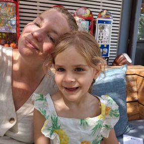 Laura, Family in Bussum