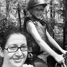 Cherinda, Babysitter in Tiel