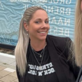 Daniëlle, Babysitter in Wehl